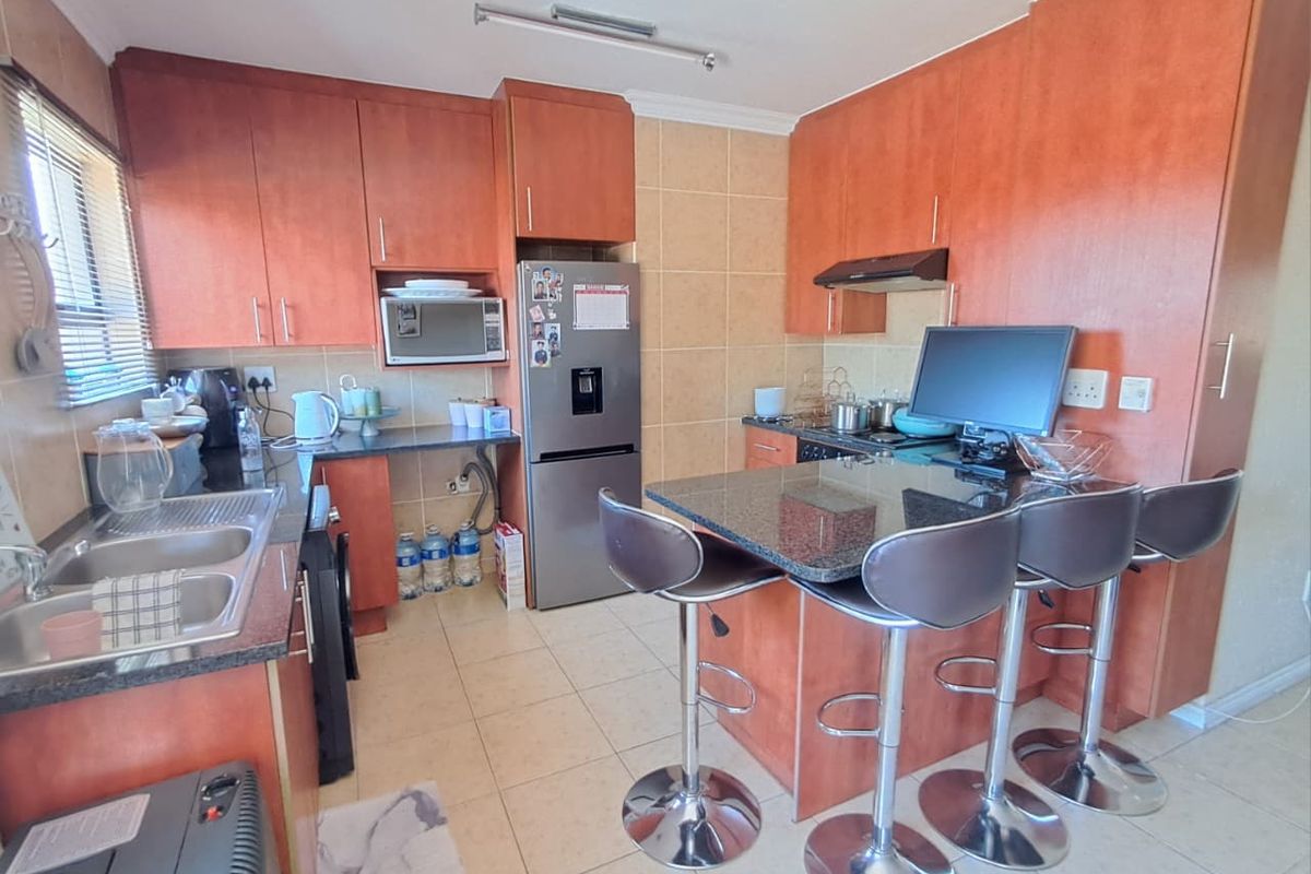 2 Bedroom Townhouse for sale in New Redruth - Photo 5