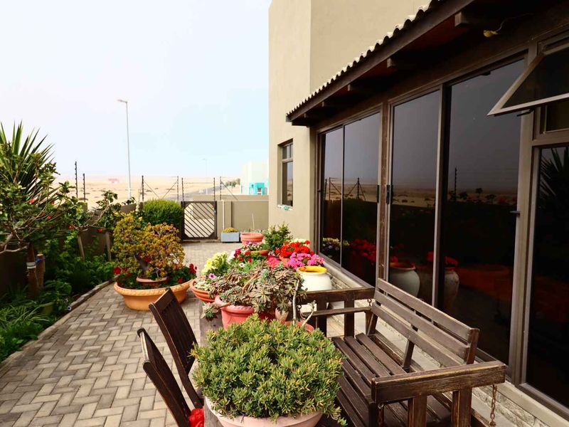 3-Bedroom Family Home with Flatlet for Sale in Swakopmund Namibia - Photo 8