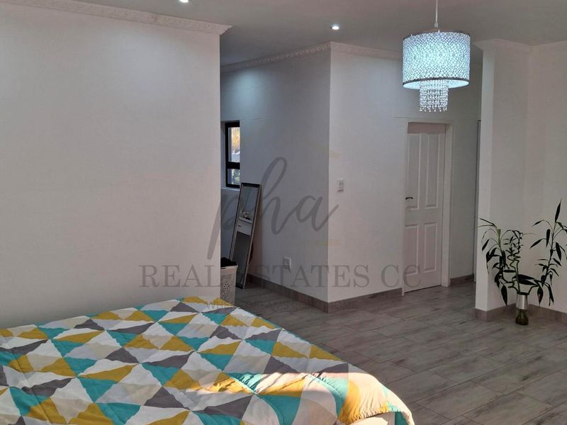 Luxurious Double-Storey Family Home for Sale in Kramersdorf - Photo 9