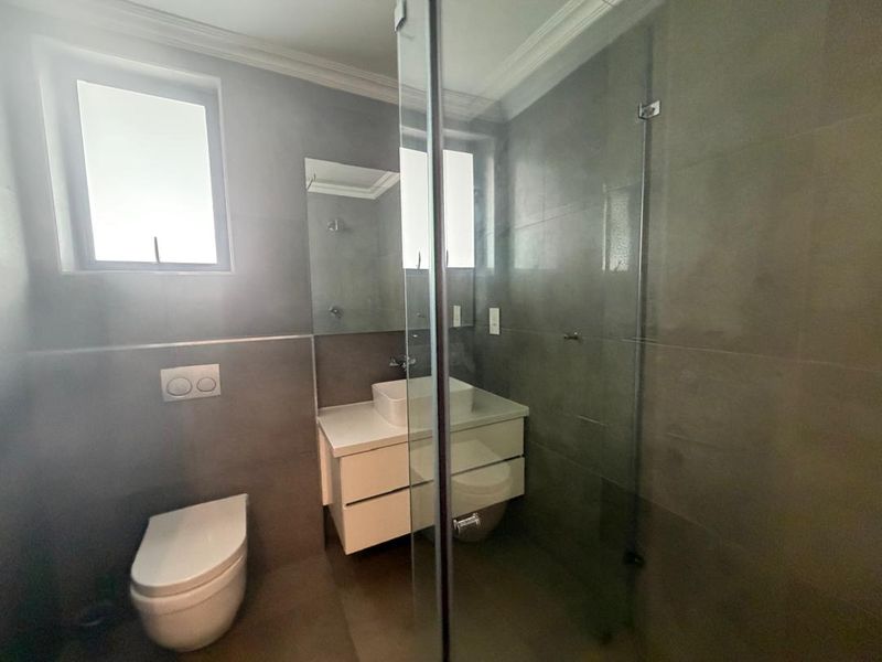 Stylish Duplex - Where elegance meets slopes - Photo 3