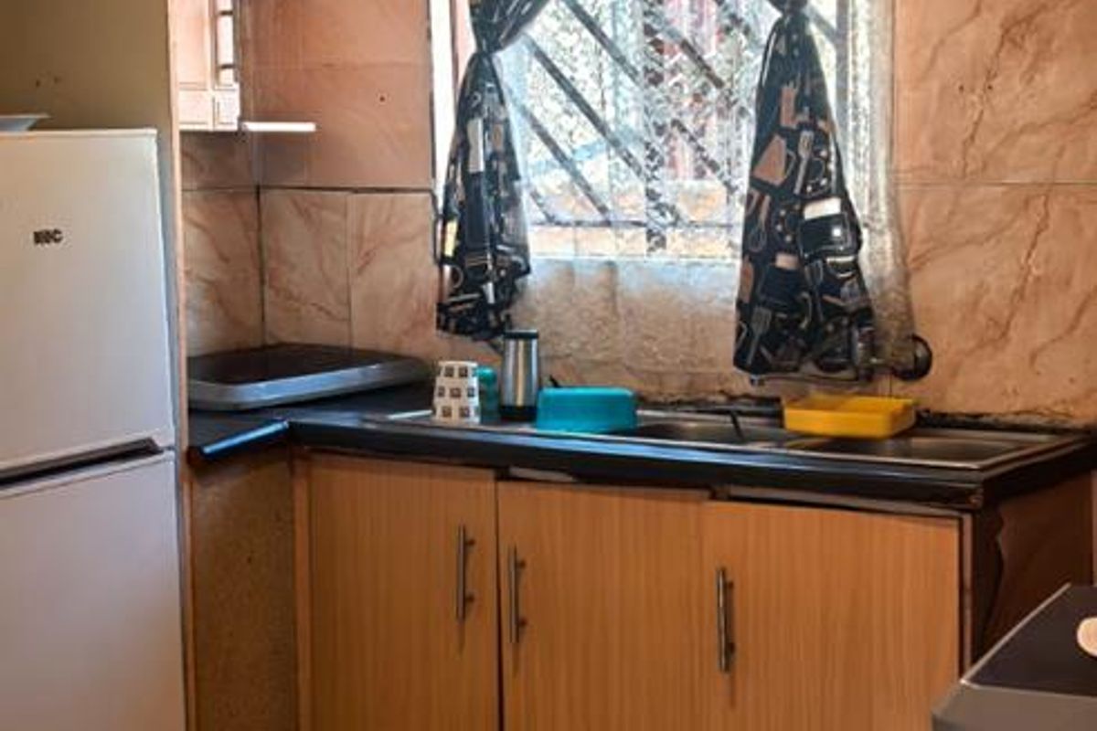 2 bedrooms house for sale in Soshanguve UU - Photo 3