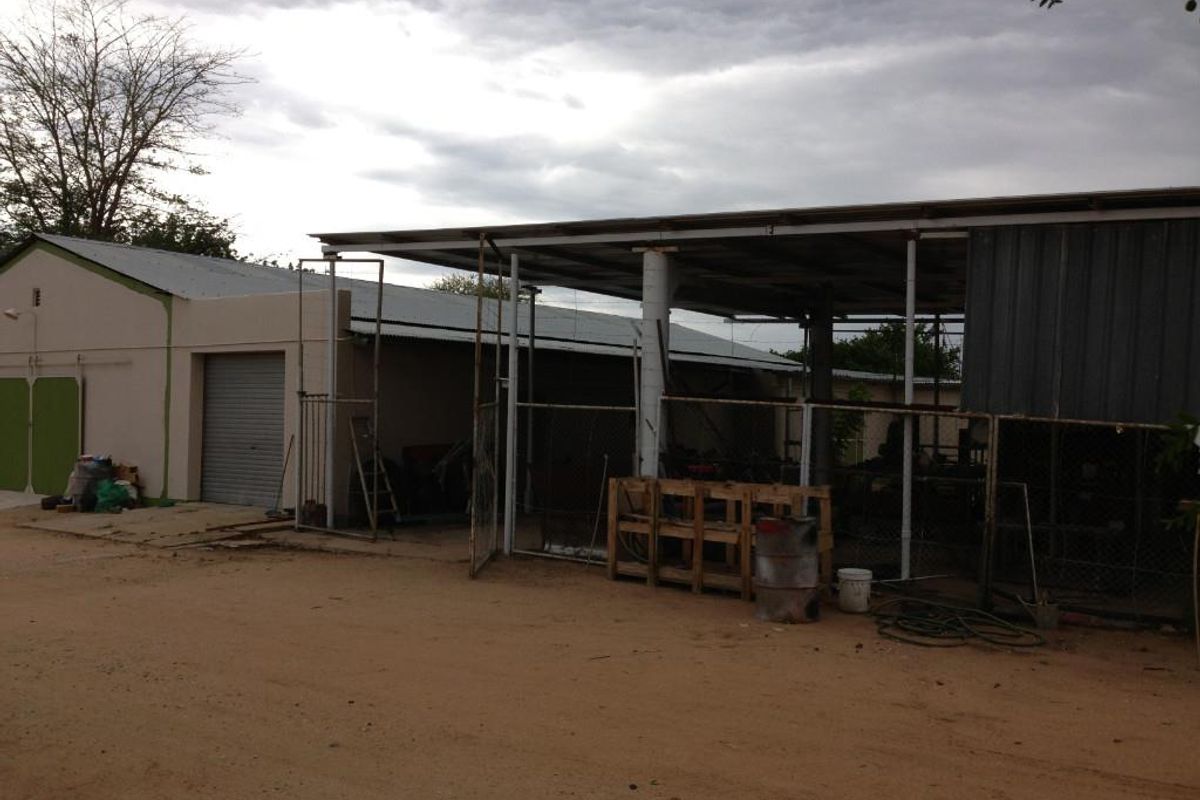 Industrial in OKAHANDJA - Photo 4