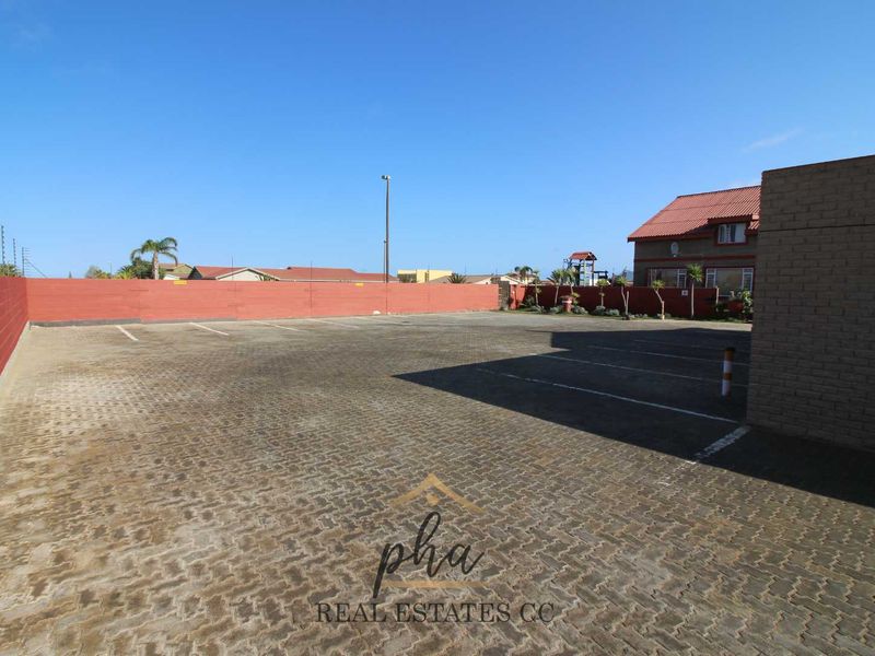 Guesthouse for sale - Swakopmund (Extension 9) - Photo 4