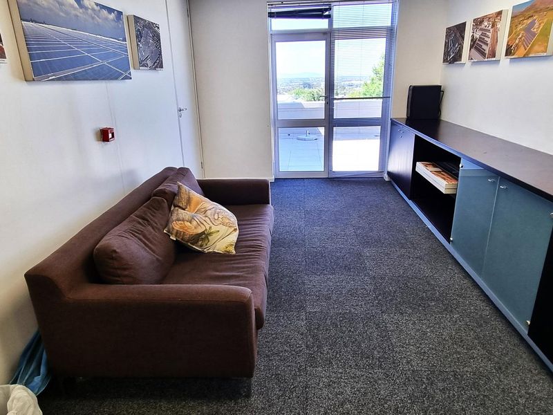 Beautiful First Floor Office in Steenberg Office Park - Photo 10