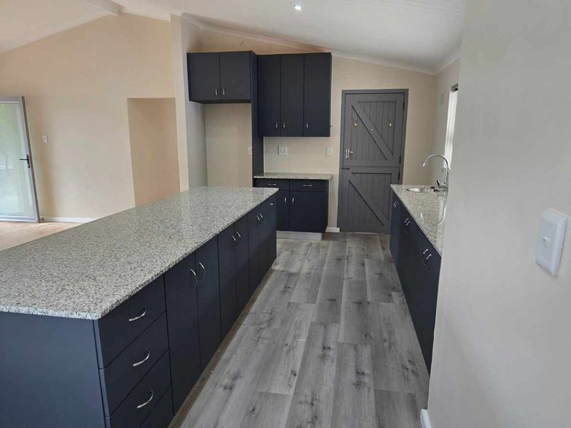 Charming Family Home in a Thriving Community - Photo 6