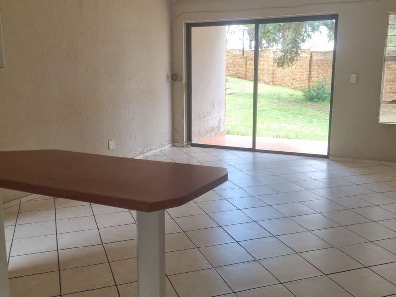 All costs included. The price you see is the price you pay!!!A perfect ground floor unit awaits you !!! - Photo 5