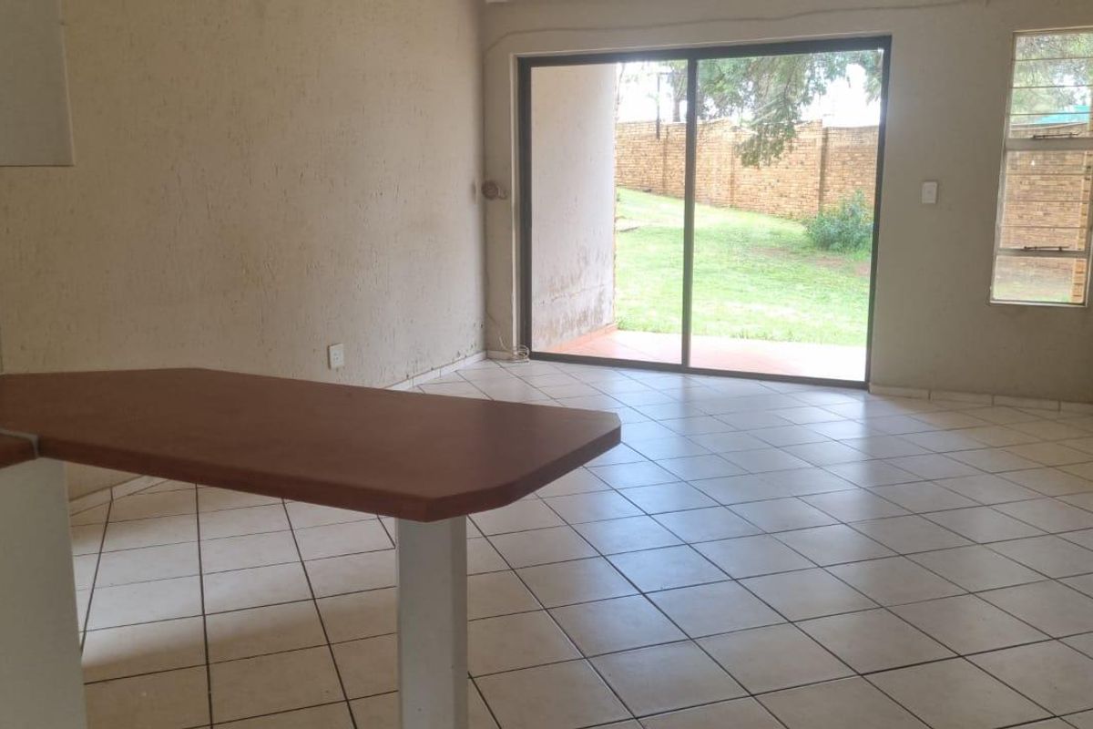 All costs included. The price you see is the price you pay!!!A perfect ground floor unit awaits you !!! - Photo 5