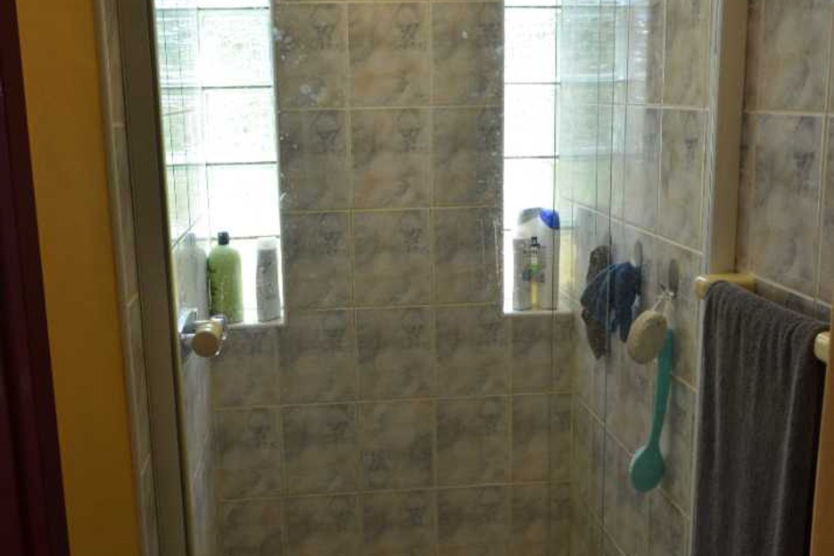 🏡 House For Sale – Khomasdal💰 N$1,890,000 - Photo 5