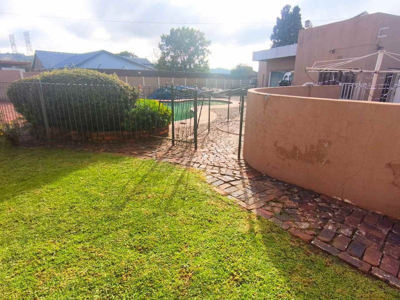 BUSINESS USE PROPERTY FOR SALE ON GLEN AVENUE, GLENANDA, JOHANNESBURG SOUTH - Photo 9