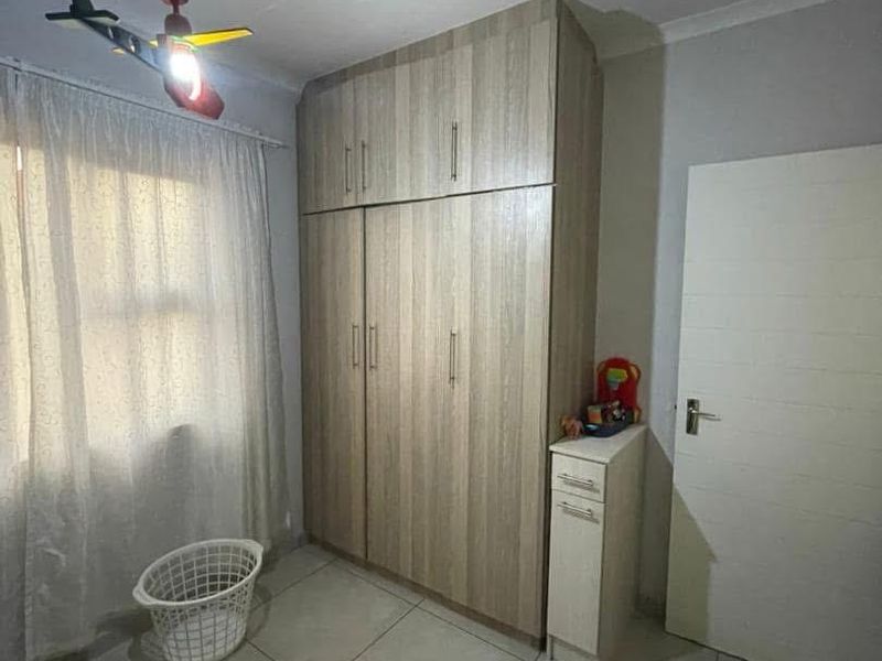 3 Bedroom House For Sale - Photo 7