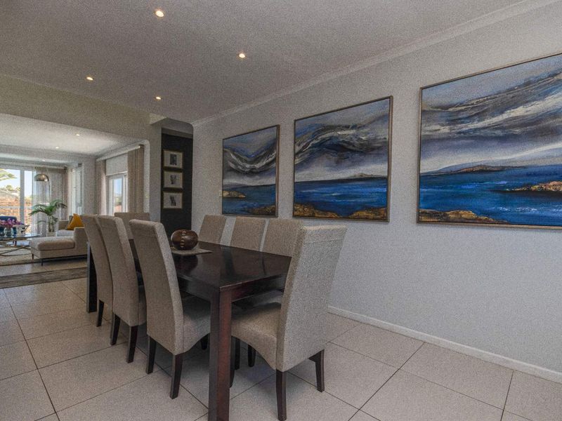 Elegant Double-Storey Home With Pool, Rooftop Deck & Luxury Finishes - Photo 9