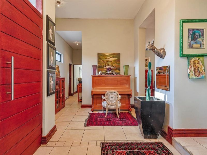 Exquisite 5-Bedroom Masterpiece in The Wilds Estate - Photo 7