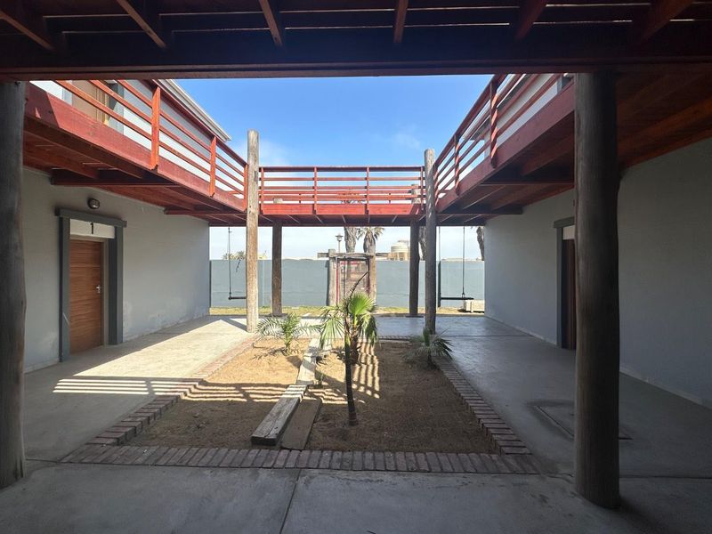 Block of Flats & Offices Walvis Bay - Photo 6