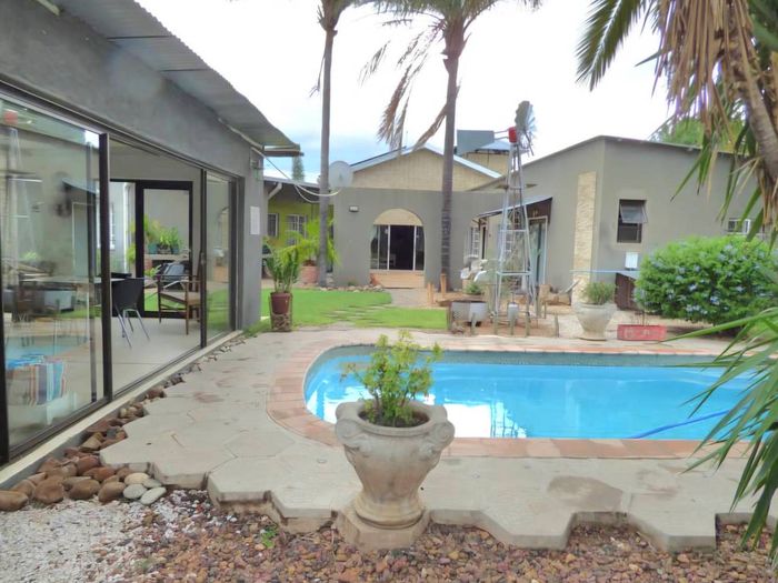 Property #2463491, House For Sale in Otjiwarongo Central