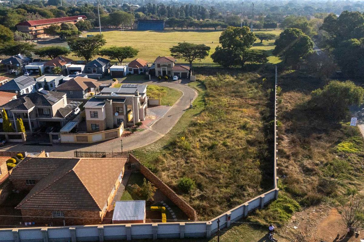 Prime Vacant Stands in Secure Heatherview Estate, Akasia - Photo 2