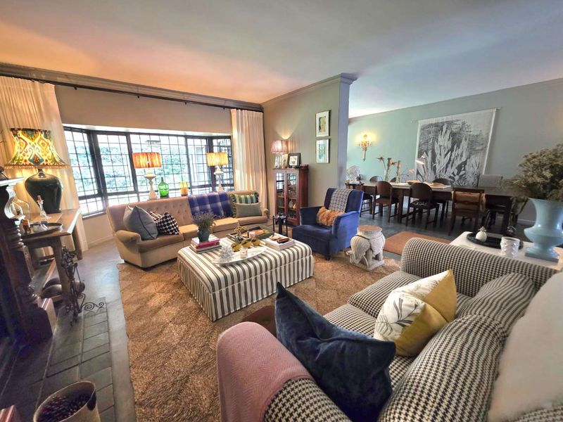 Beautiful, Spacious 3-Bedroom Family Home for Sale in Small Secure Complex of 4. - Photo 7