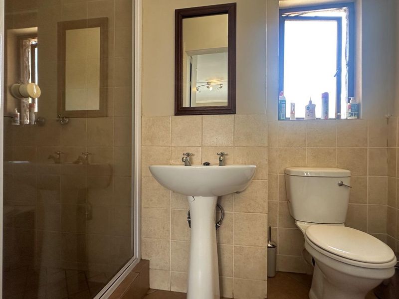 A magnificent modern masterpiece! - Photo 10