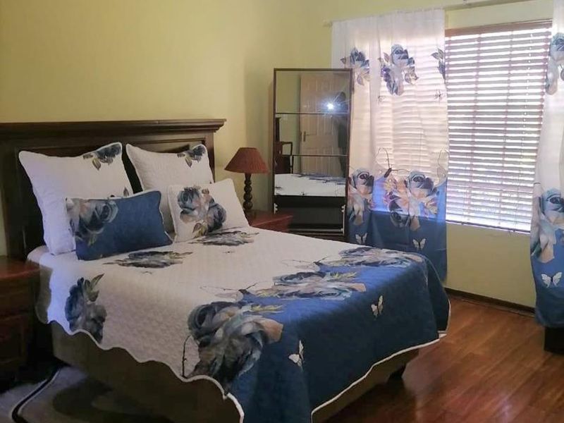 Townhouse for Sale in Randburg - Photo 5