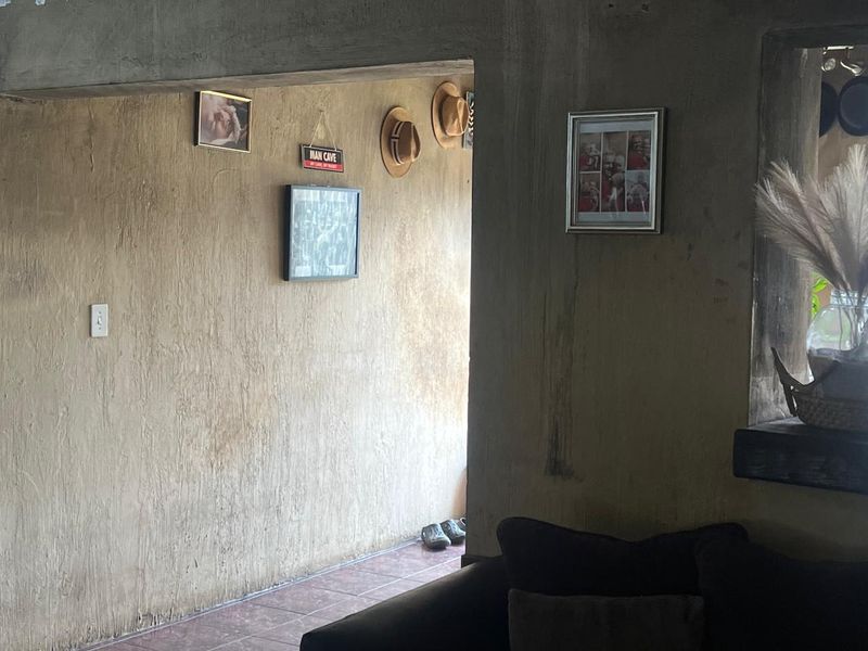 Eye catching and very different home with Cement domed roof. - Photo 10