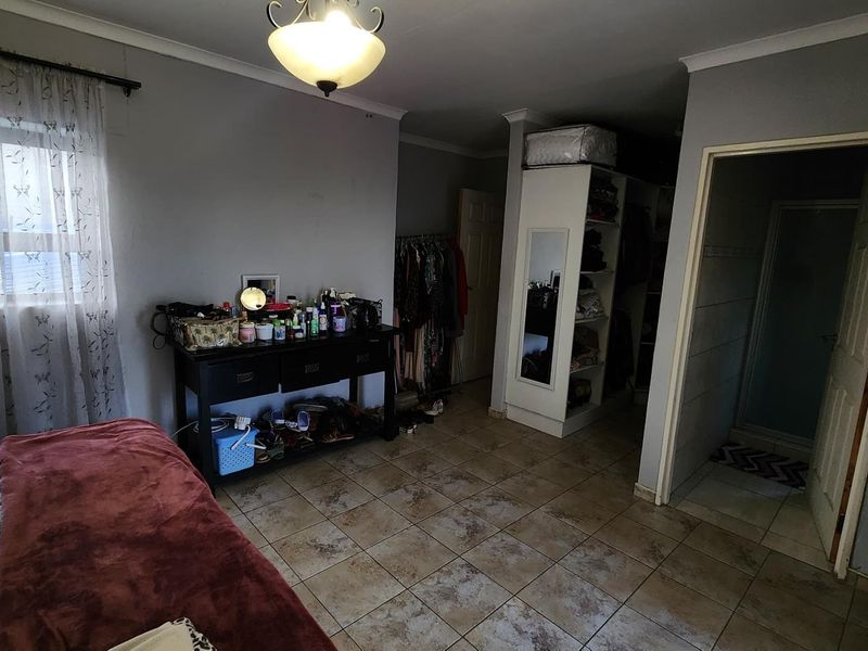 Spacious 4-Bedroom Family Home with Flatlet in Dorado Park | N$ 2 550 000 excluding costs - Photo 7