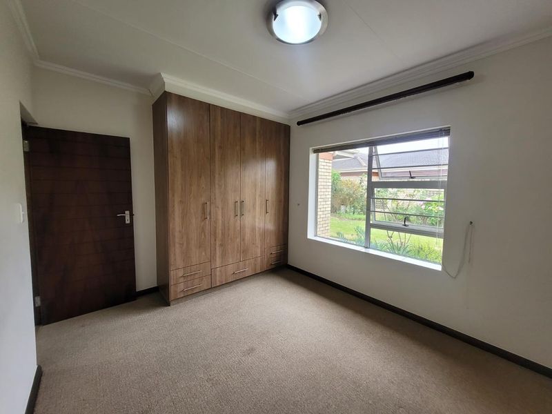 Urban Village George 3 Bedroom House For Sale - Photo 10