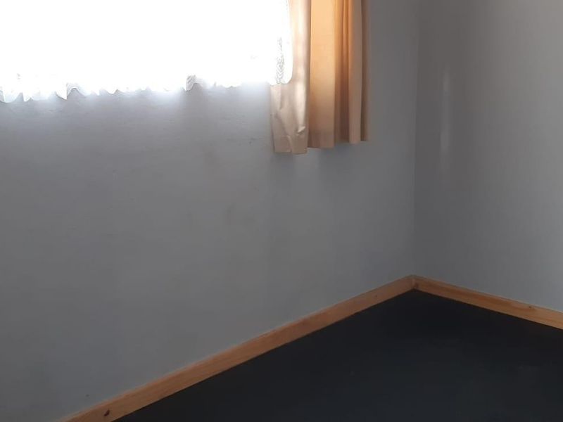 1-Bed granny flat, including water and lights, in Ashley, Pinetown - Photo 9