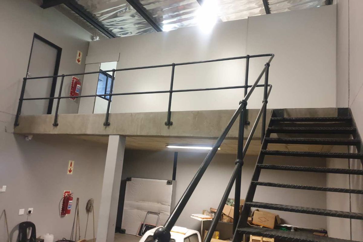 LIGHT INDUSTRIAL UNIT 4 SALE - Photo 5