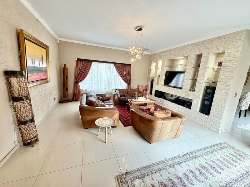 3 Bedrooms House To Rent in Meersig - Photo 10