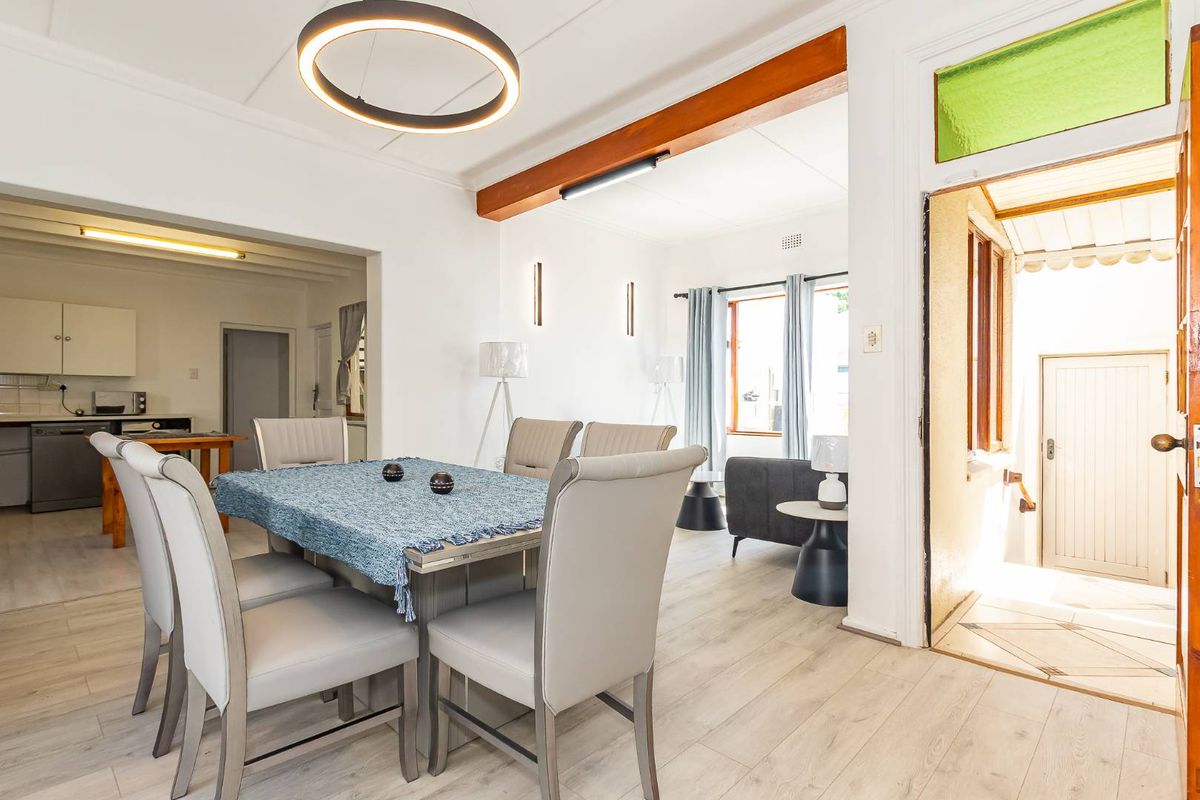 A Rare Gem in the Heart of Lakeside - Photo 3