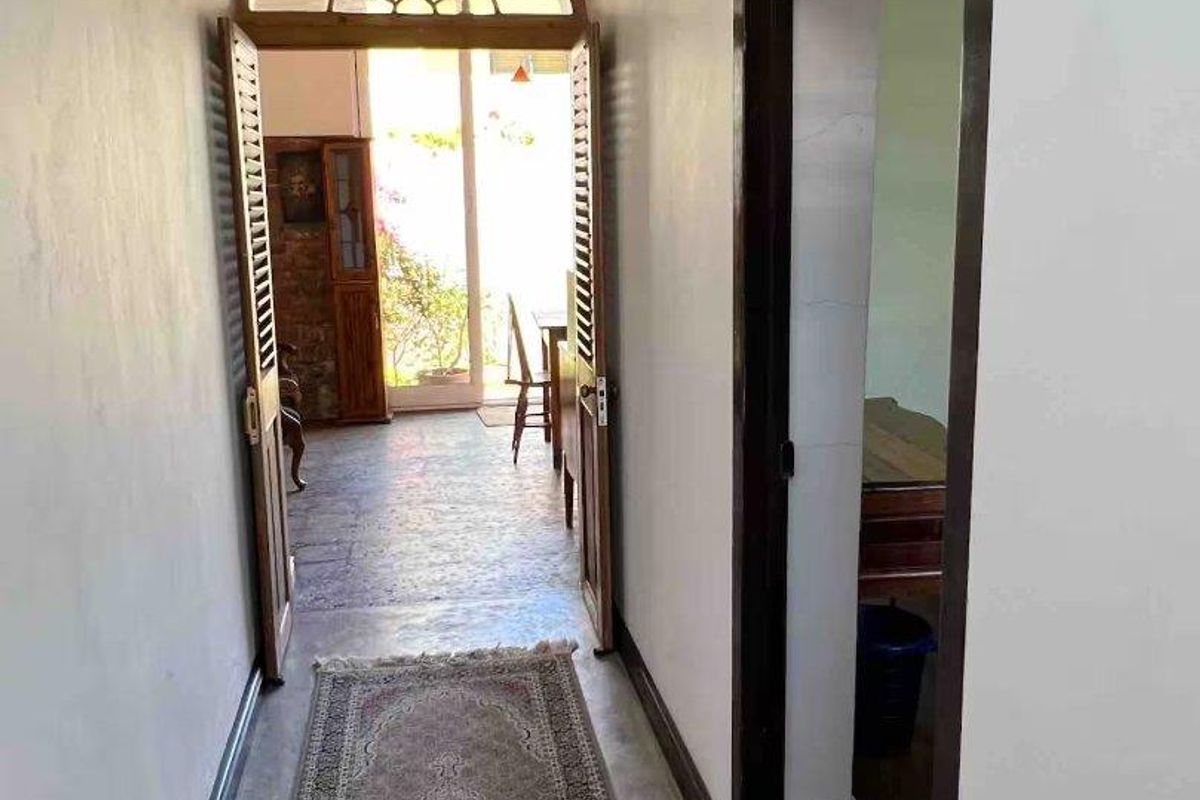 Charming Fully Furnished Cottage in the Heart of Bo-Kaap 6-Month Rental Opportunity - Photo 5