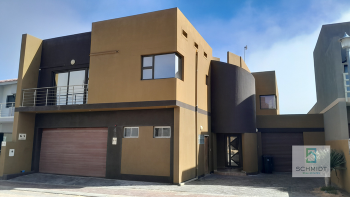 Property #2465968, House For Sale in Long Beach