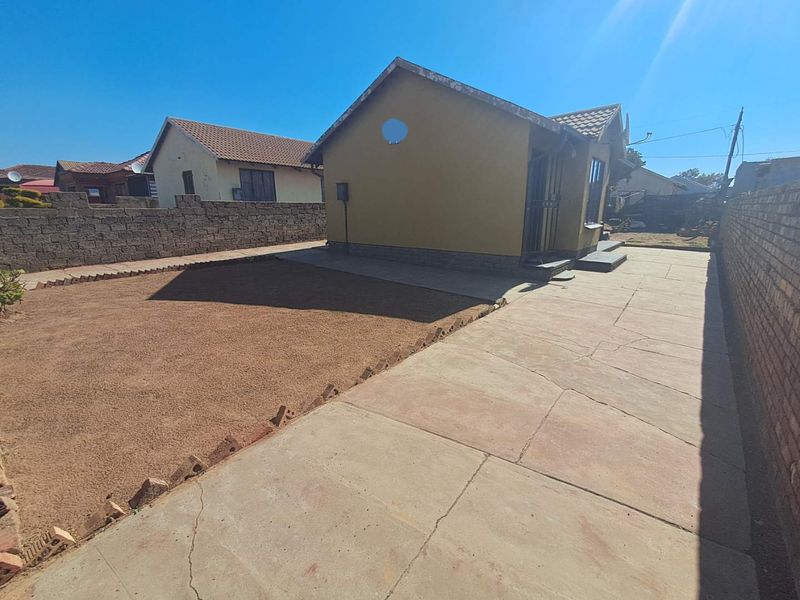 Exclusive Mandate In Soshanguve GG - Photo 2