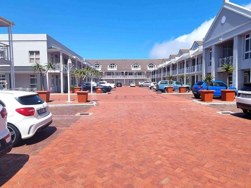 Small Light and Bright Office in Westlake - Photo 10