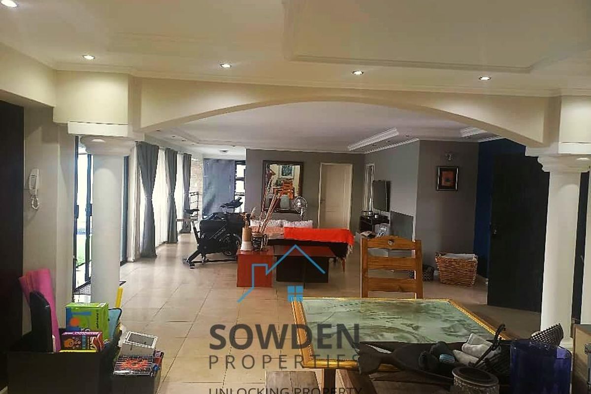 Scenic City Views & Infinity Pool: Your New Luxury Home! - Photo 5