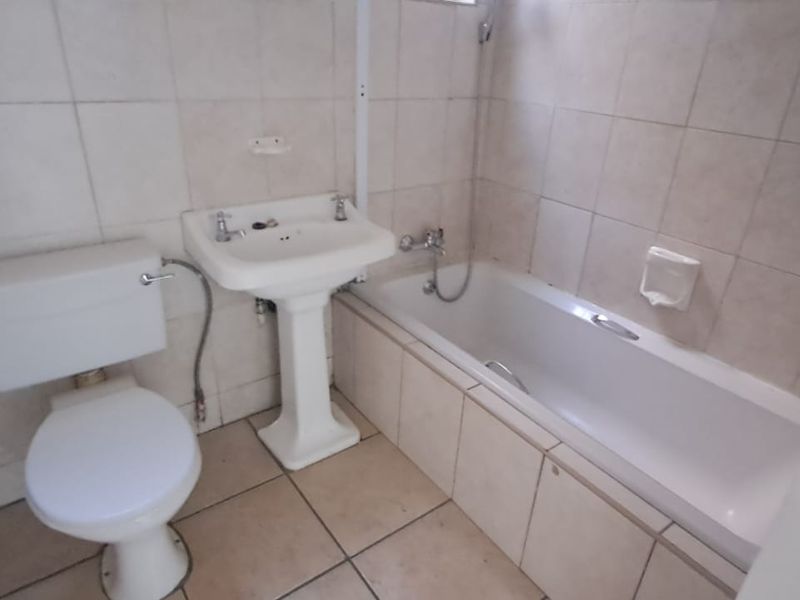 Modern Comfort Meets Versatile Living in New Redruth - Photo 10