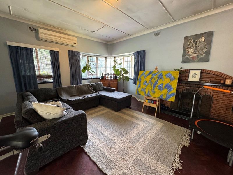 TRANQUIL FAMILY LIVING! - Photo 3