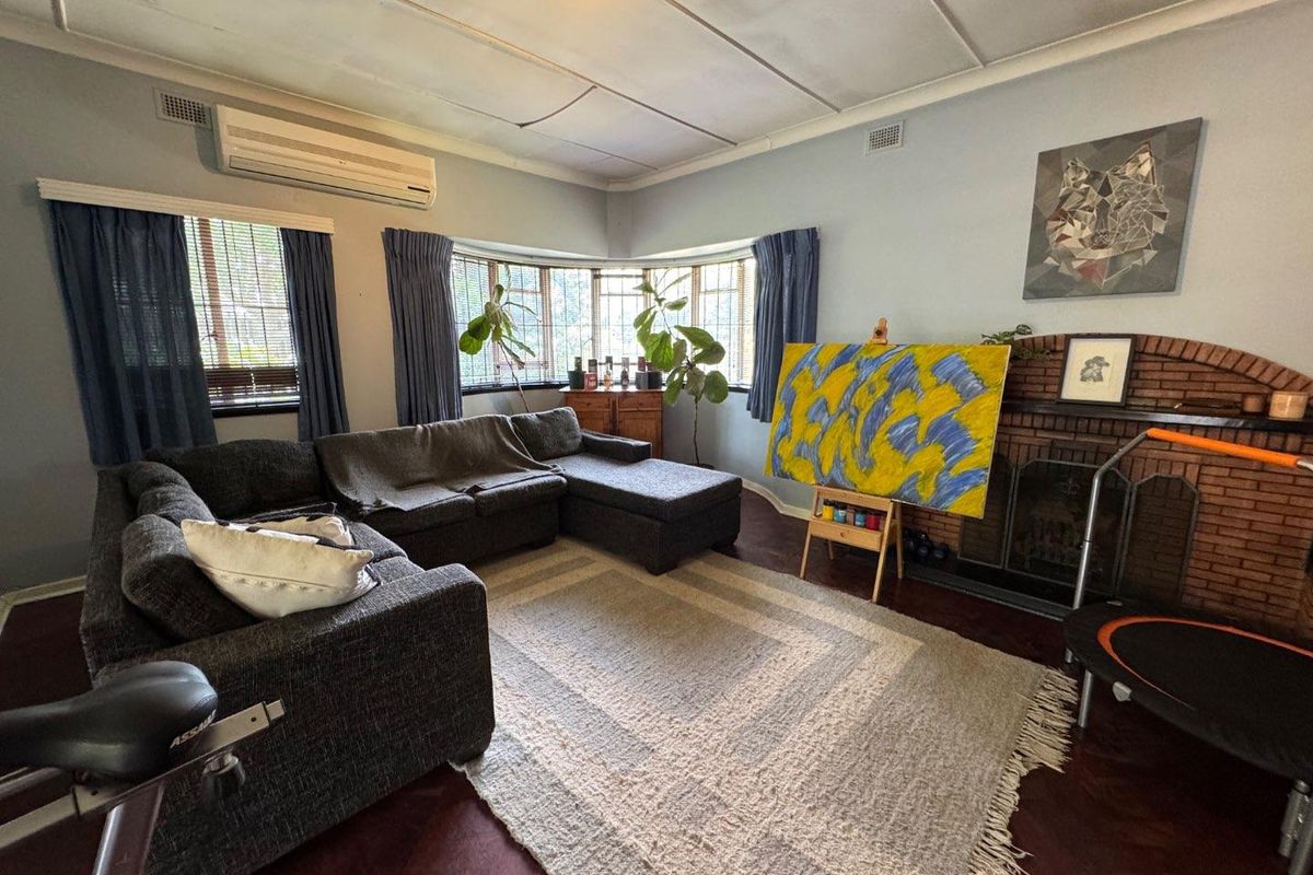 TRANQUIL FAMILY LIVING! - Photo 3