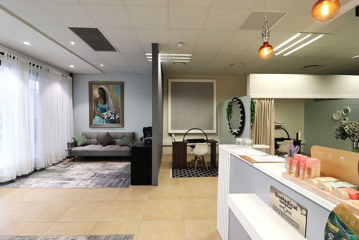 Property #2455981, Retail For Sale in Vineta