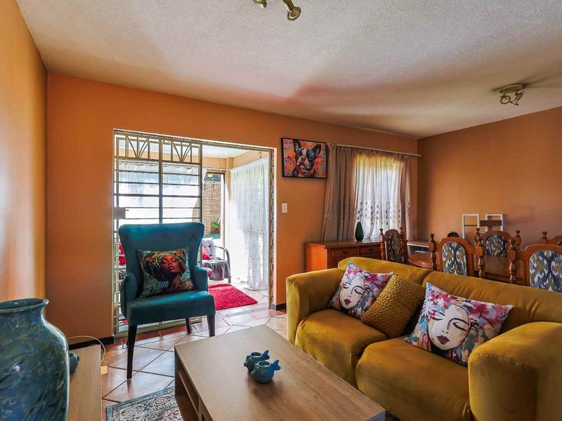 Fully Furnished 2-Bedroom Apartment to Rent - Photo 7