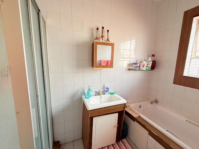 Best Investment Property for Young Professionals! - Photo 9