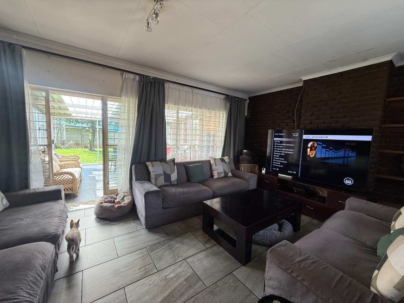 TWO HOMES. ONE INCREDIBLE OPPORTUNITY - Photo 4