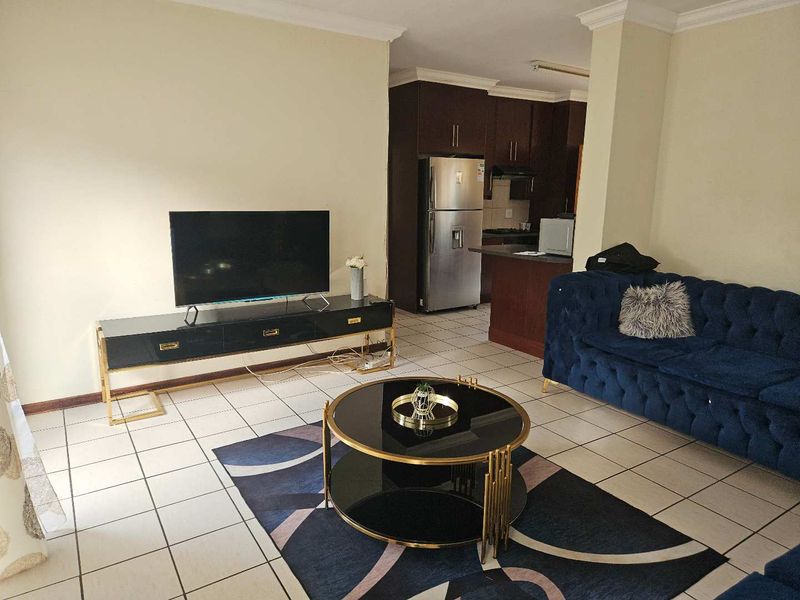 Modern lock-up and go townhouse - Photo 5