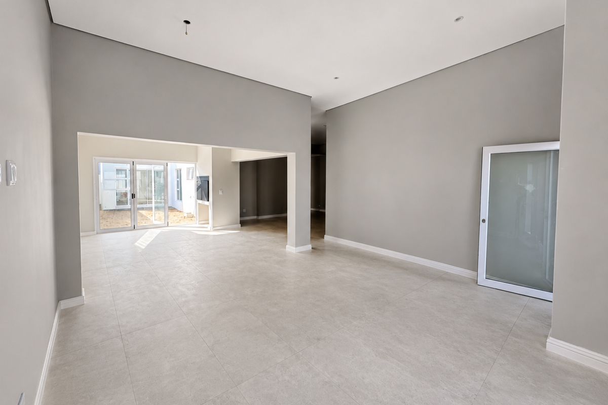 Modern 4-Bedroom Single-Storey Home Designed for Effortless Living in Sandown, Cape Town - Photo 4