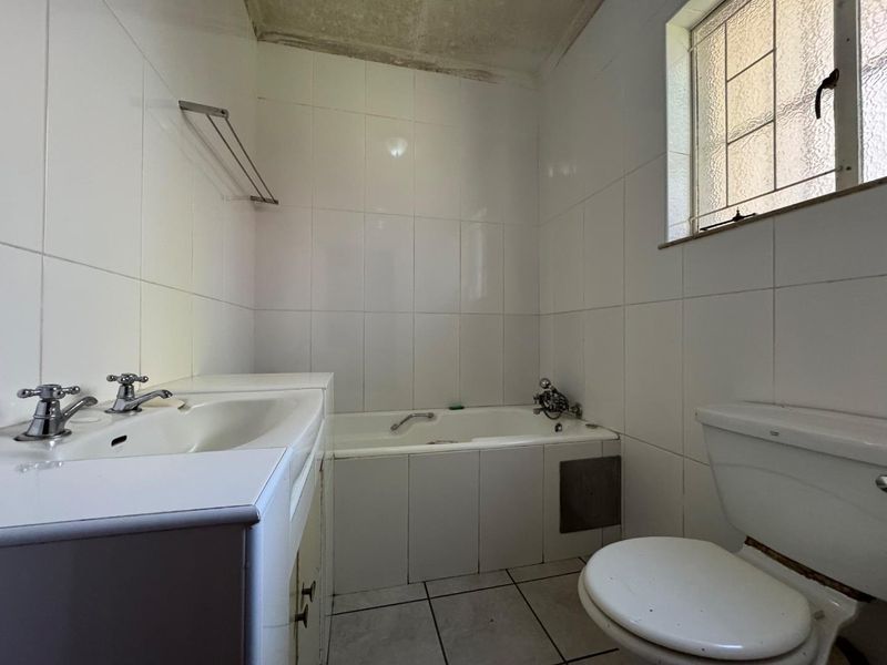 Prime Investment Commune Near UP – Walk to Campus - Photo 8