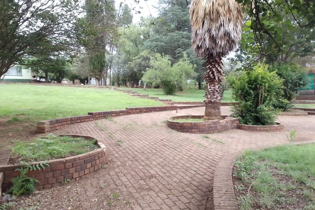 Water front Small holding with an ongoing business income - Photo 4