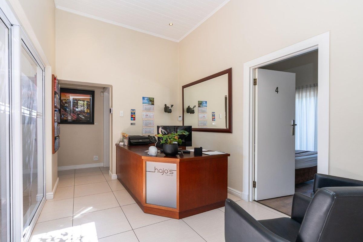 Live and Earn in Cape Town’s Coastal Luxury – Two 4-Star Guesthouses for Sale - Photo 4