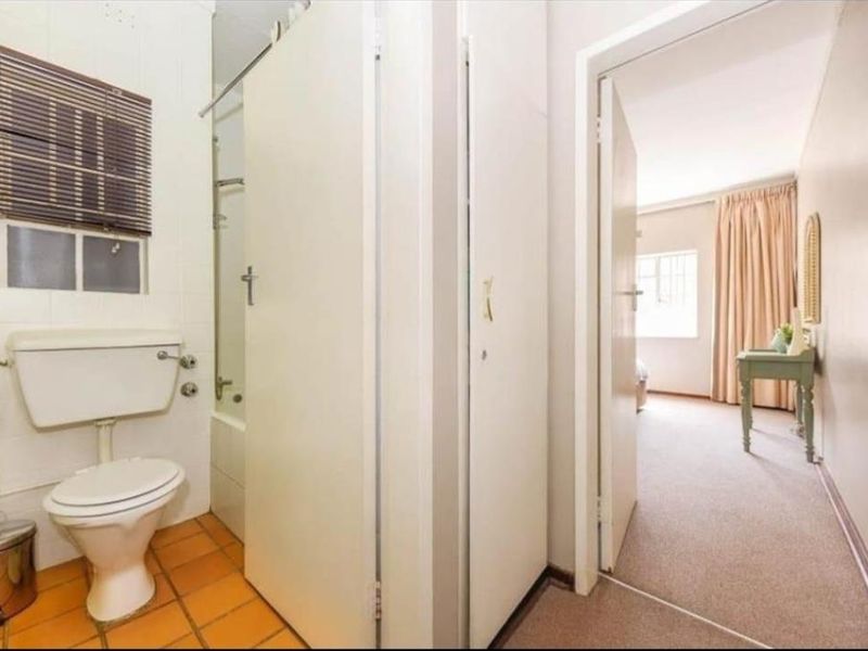 Stunning 2 bedroom In Woodmead Manor - Photo 8