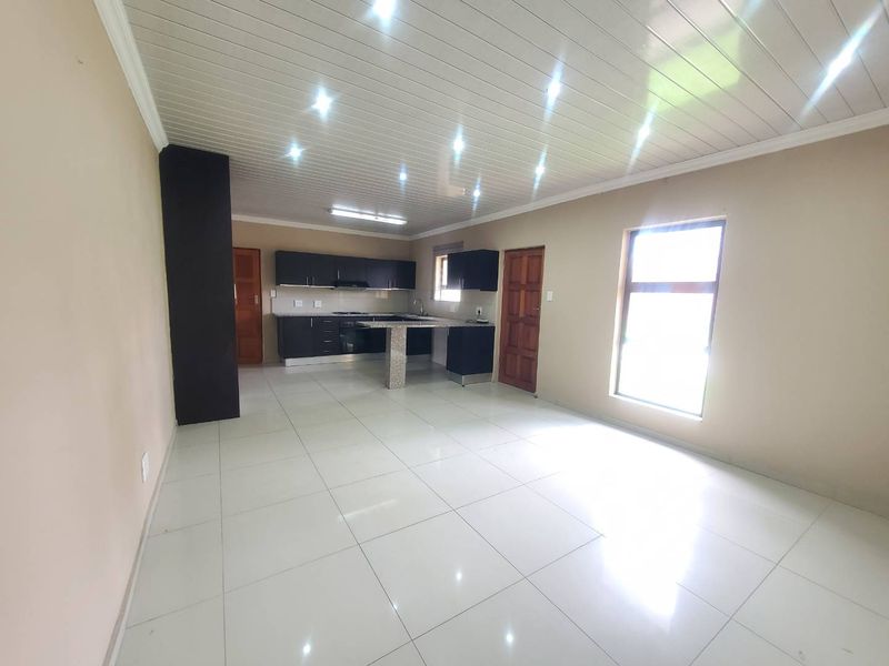 Modern elegance dream home awaits  in Groblers Park - Photo 5