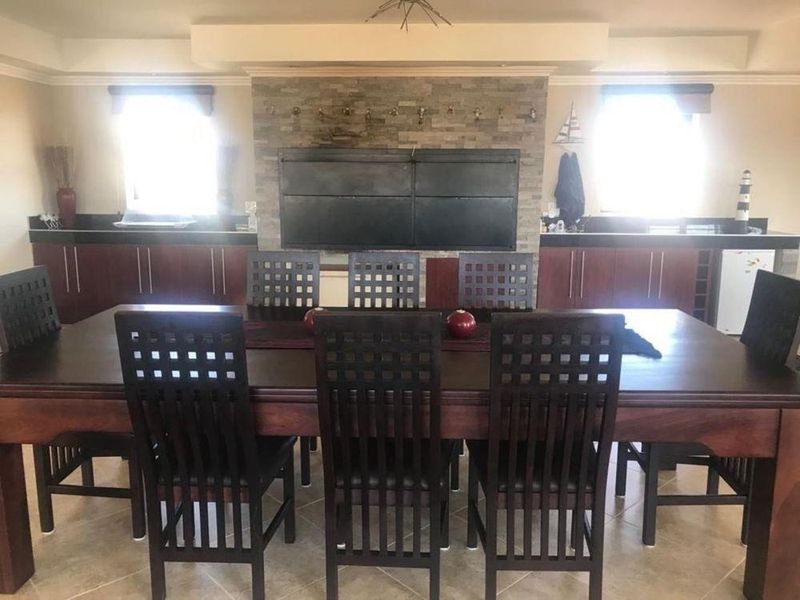 TO LET- FULLY FURNISHED 4 BEDROOM HOUSE IN VOGELSTRAND SWAKOPMUND, NAMIBIA - Photo 8
