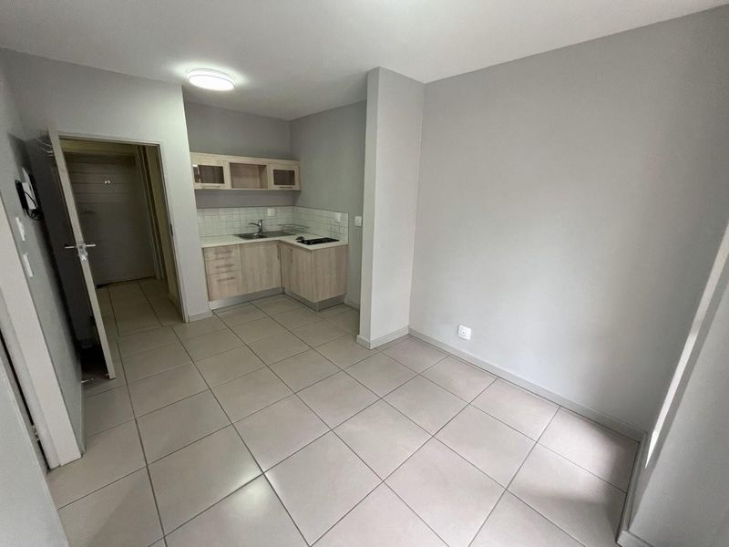 1 Bedroom Apartment to Rent in Hatfield - Photo 3